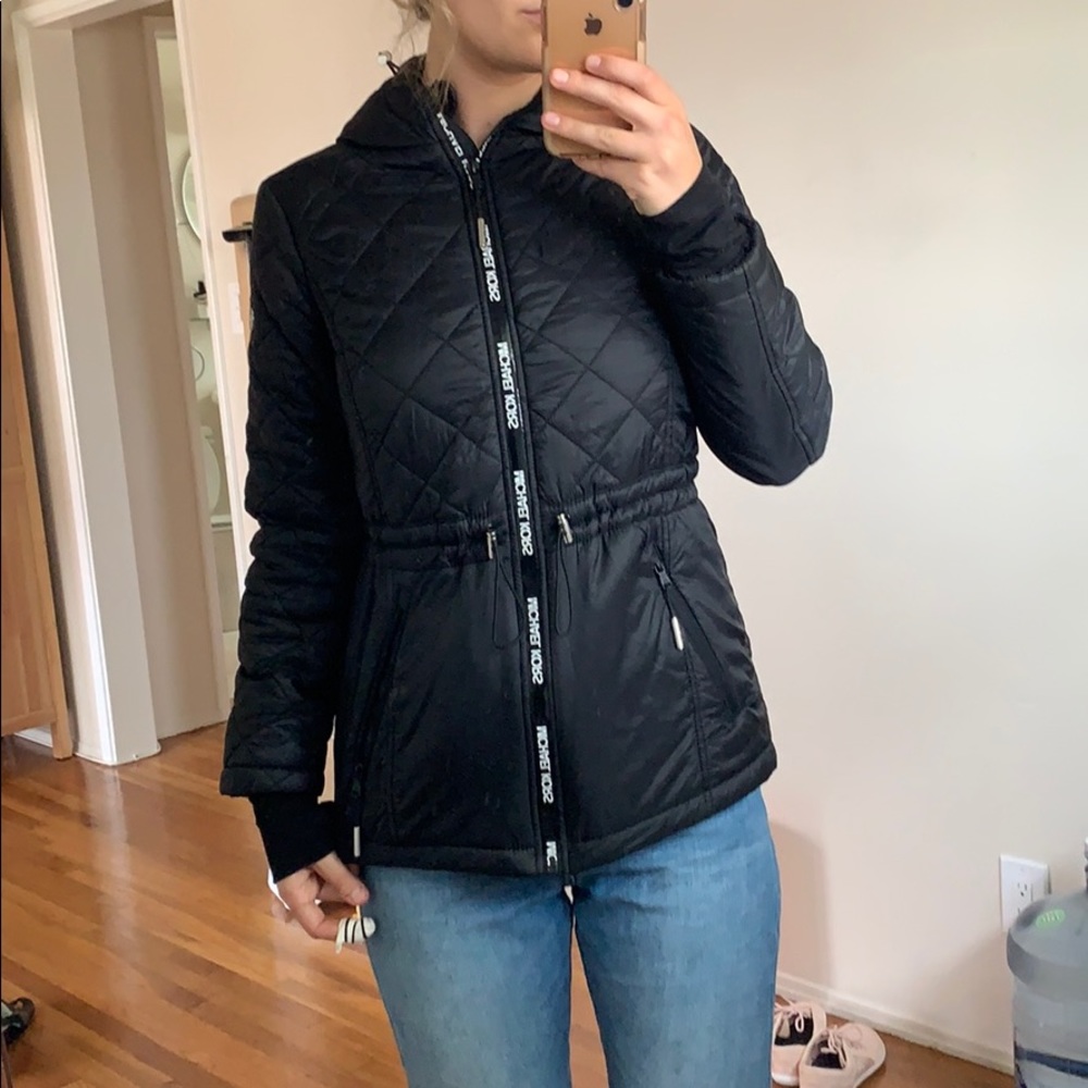 Michael Kohrs zip up 😍